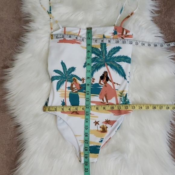 Roxy Honolulu print one piece swimsuit - Picture 7 of 9